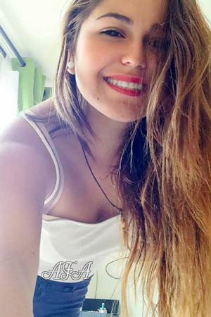 157806 - Liz Age: 32 - Chile