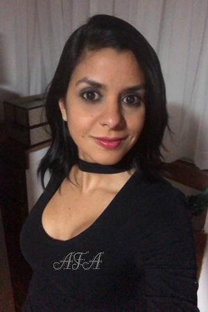 168517 - Indira Age: 40 - Chile