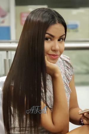 175480 - Adriana Age: 33 - Colombia