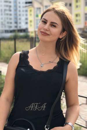 175807 - Mariia Age: 31 - Ukraine