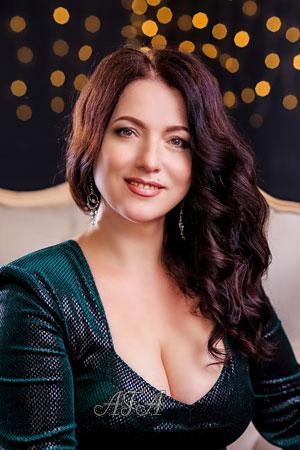 179429 - Irina Age: 52 - Ukraine