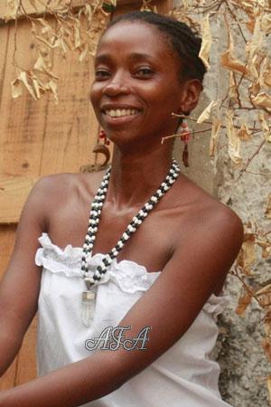 180080 - Teolinda Age: 46 - Colombia