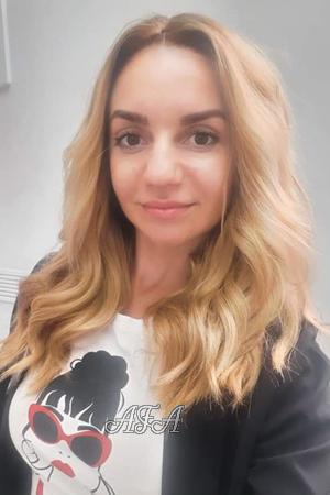 180590 - Yana Age: 36 - Ukraine