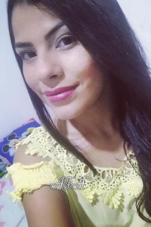 183424 - Andrea Age: 32 - Colombia