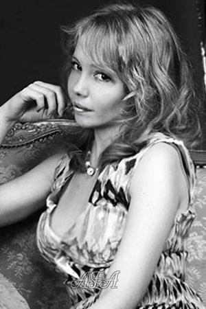 185230 - Yuliya Age: 38 - Russia