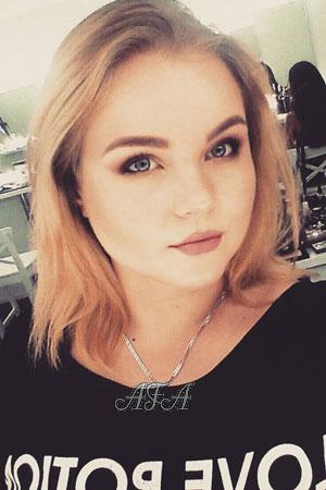 186982 - Anastasia Age: 26 - Ukraine