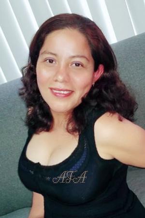 189392 - Ivania Age: 44 - Costa Rica