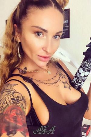 189512 - Anastasia Age: 37 - Ukraine