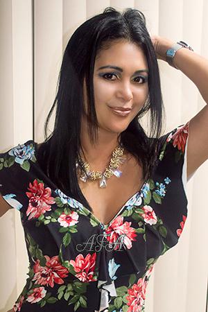 190052 - Pilar Age: 53 - Peru