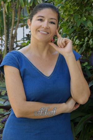 190661 - Erika Age: 49 - Colombia