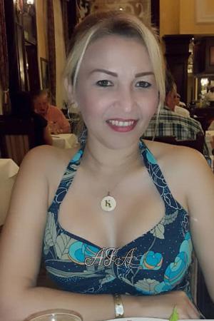 195443 - Kira Age: 47 - Venezuela