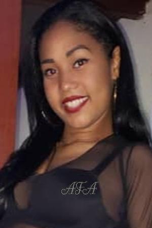 197109 - Doralis Age: 26 - Cuba