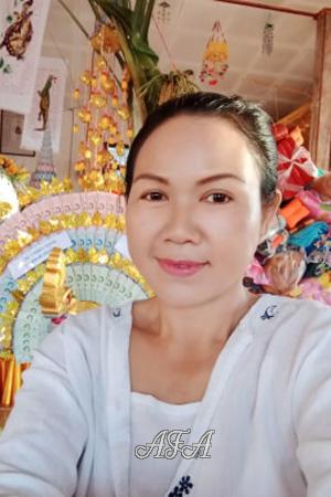 198374 - Naphamon Age: 58 - Thailand