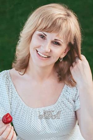 199055 - Svetlana Age: 53 - Ukraine