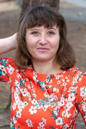 205219 - Tatyana Age: 38 - Russia