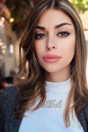 209925 - Karolina Age: 34 - Ukraine