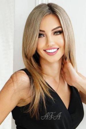 210652 - Albina Age: 33 - Germany