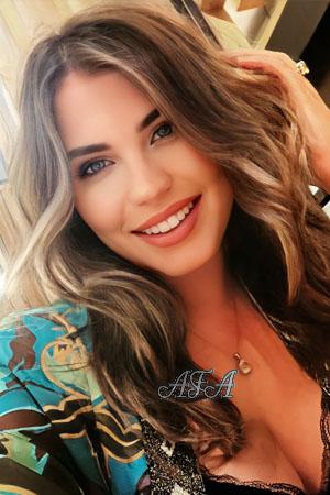 211331 - Natalia Age: 34 - Italy