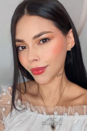 212303 - Angie Age: 26 - Colombia