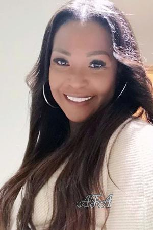 215258 - Junie Age: 44 - Costa Rica