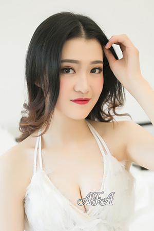 216489 - Yijing Age: 25 - China