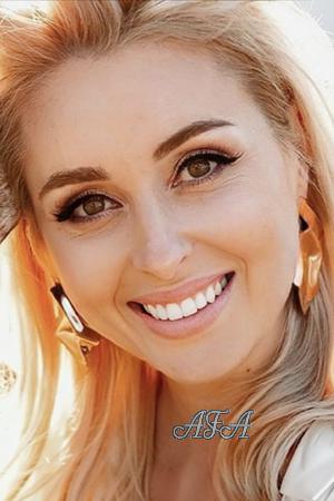 219537 - Julia Age: 39 - Ukraine