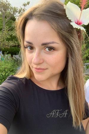 219651 - Yuliia Age: 28 - Ukraine