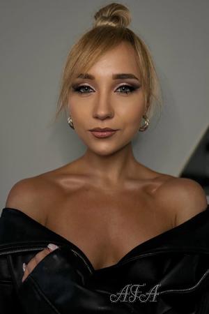 220377 - Alina Age: 25 - Ukraine