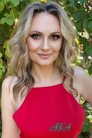 222277 - Alla Age: 45 - Ukraine