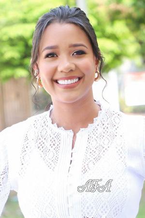 222715 - Camila Age: 33 - Colombia