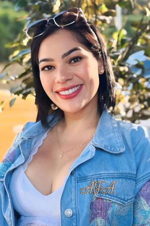 222790 - Daniela Age: 29 - Colombia