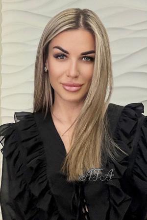 223161 - Tetiana Age: 37 - Ukraine