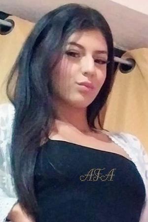 223290 - Stephanie Age: 26 - Costa Rica