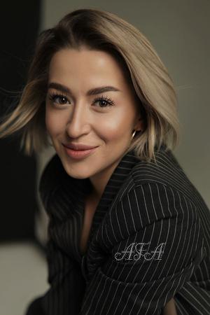 224256 - Olena Age: 30 - Ukraine