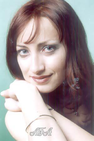 52813 - Lyuba Age: 29 - Russia